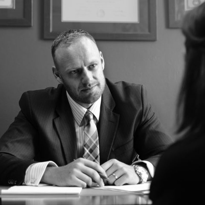 Divorce Lawyer With the Client - Divorce & Custody Lawyer in Ogden, UT